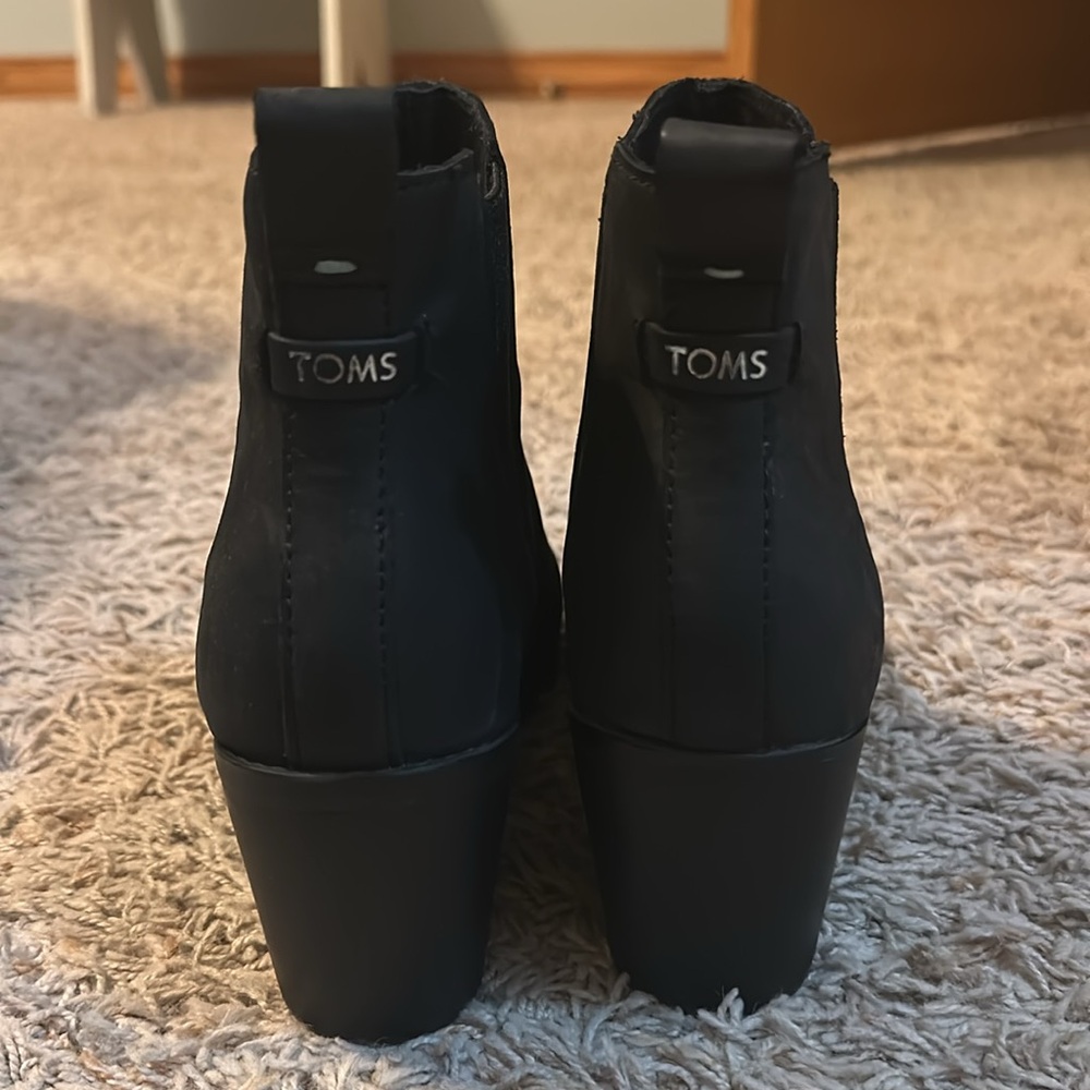 Tom’s booties - Picture 4 of 5
